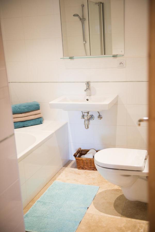 'petite Ferme Les Bouts' Apartment, Sleeps 6, Nr Morzine *
